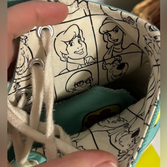 Limited edition Mystery Machine Converse - Picture 7 of 8